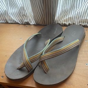 Chaco flip flops